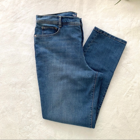 Plus Size 14 Jeans Blue Style & Co Denim, Slim Leg Hi-Rise EUC - Picture 5 of 13